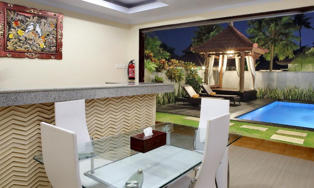 Puri Saron Hotel Baruna Beach Lovina Exteriér fotografie